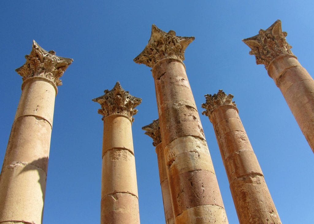 trish-h-c-xkiKgHZt4yg-unsplash religious columns, transparent company